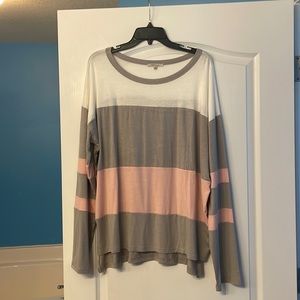 Womens long sleeve top. Size 1X. Cozy Casual